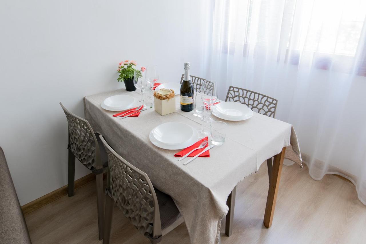 Appartamento Con Parcheggio Gratuito 15Min Da Venezia เมสเตร ภายนอก รูปภาพ